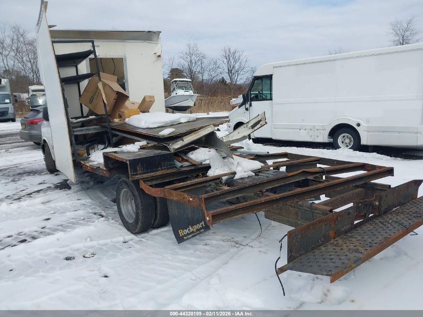 2019 GMC Savana Cutaway 4500 Van