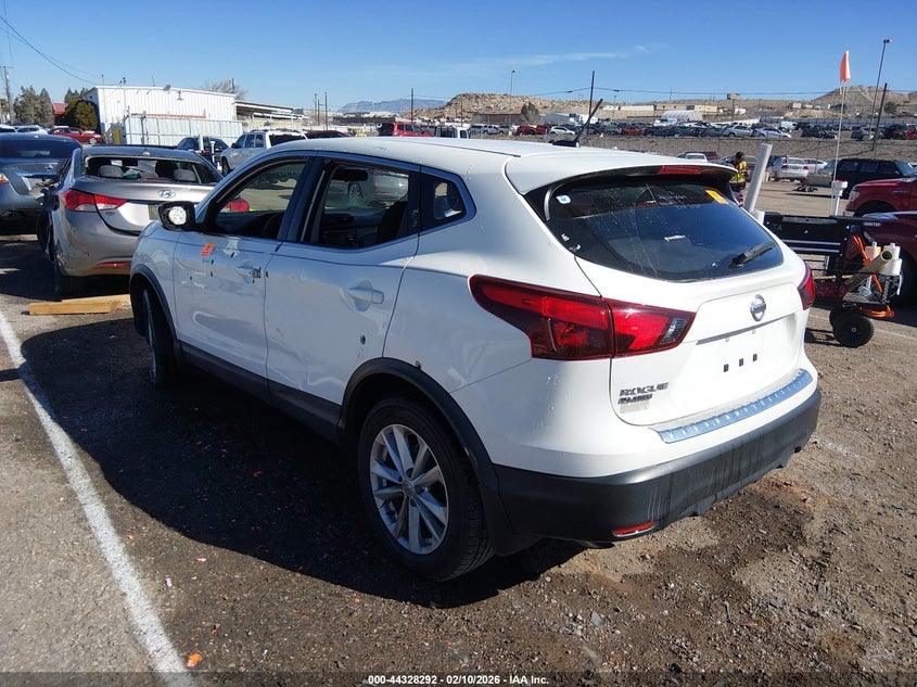2018 Nissan Rogue Sport S