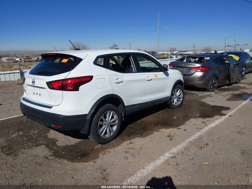 2018 Nissan Rogue Sport S