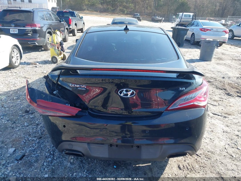 2015 Hyundai Genesis 3.8 Ultimate VIN: KMHHU6KJ6FU121726 Lot: 44328392