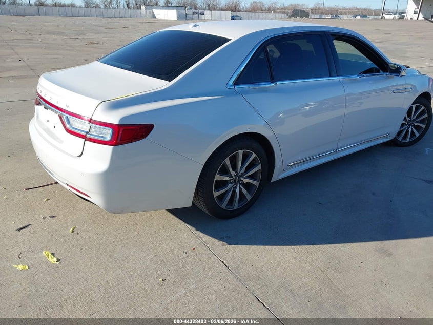 2017 Lincoln Continental Premiere
