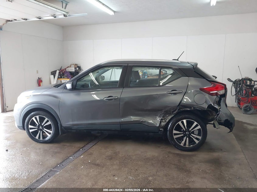 VIN 3N1CP5CV6LL556739 2020 NISSAN KICKS SV XTRONIC CVT