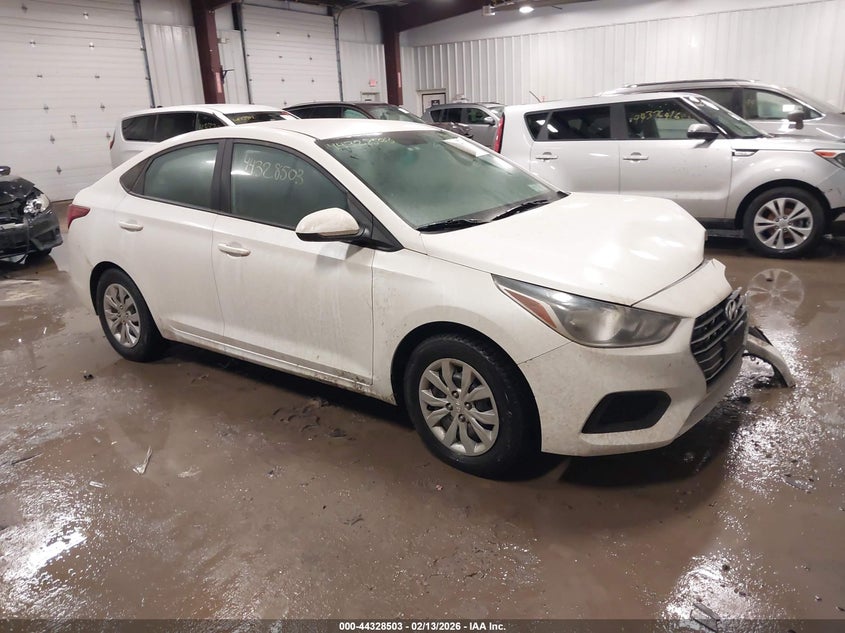 2022 Hyundai Accent Se