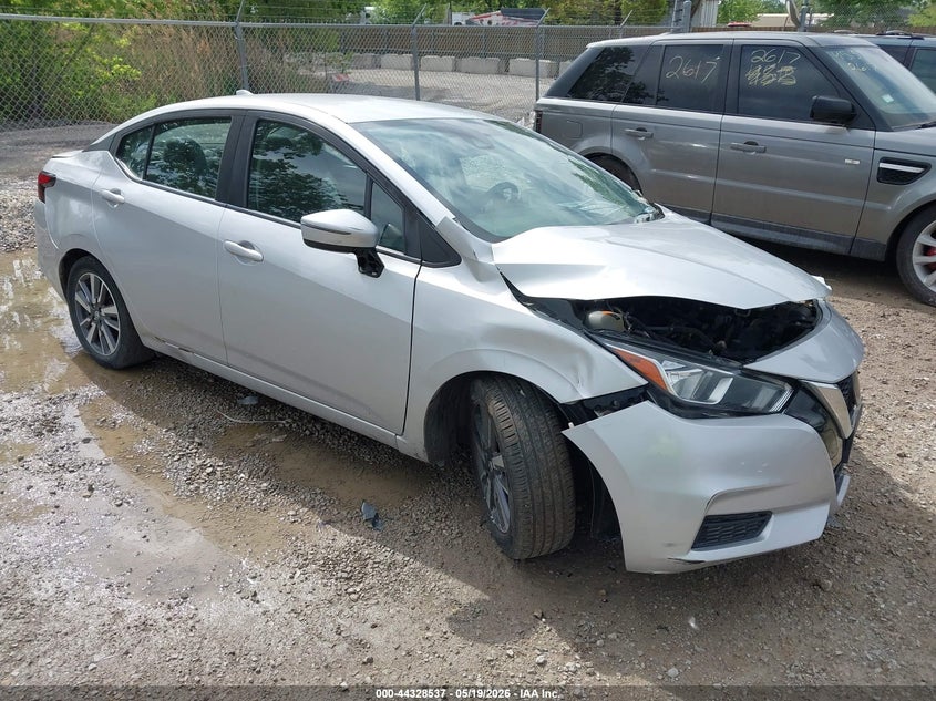 2020 NISSAN VERSA SV XTRONIC CVT