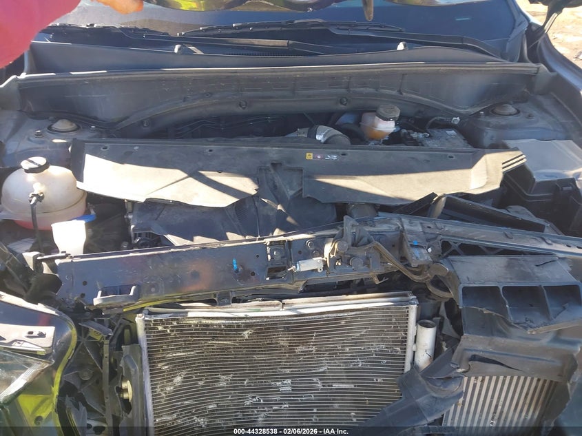 VIN 5XYRK4LF4PG252136 2023 KIA SORENTO SX