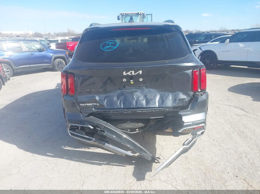 VIN 5XYRK4LF4PG252136 2023 KIA SORENTO SX