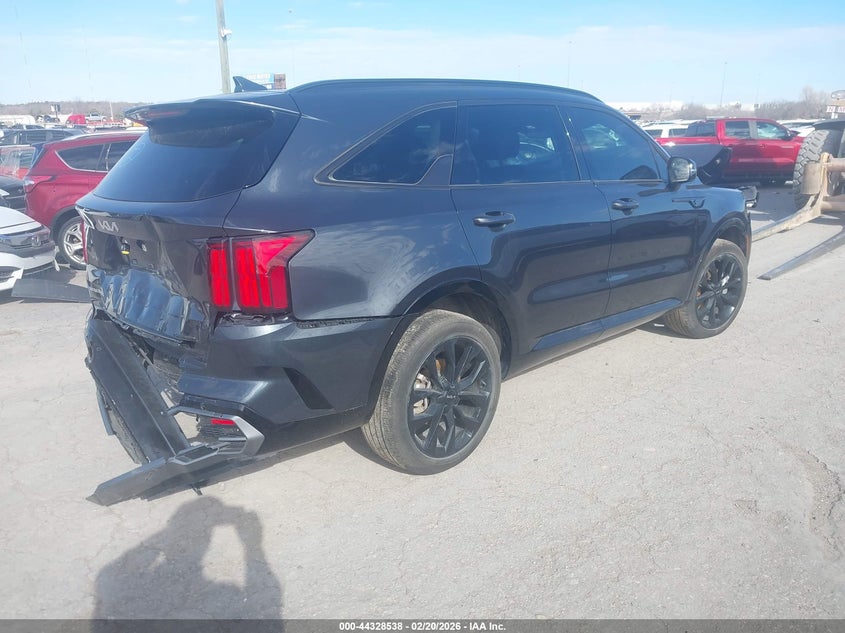 VIN 5XYRK4LF4PG252136 2023 KIA SORENTO SX