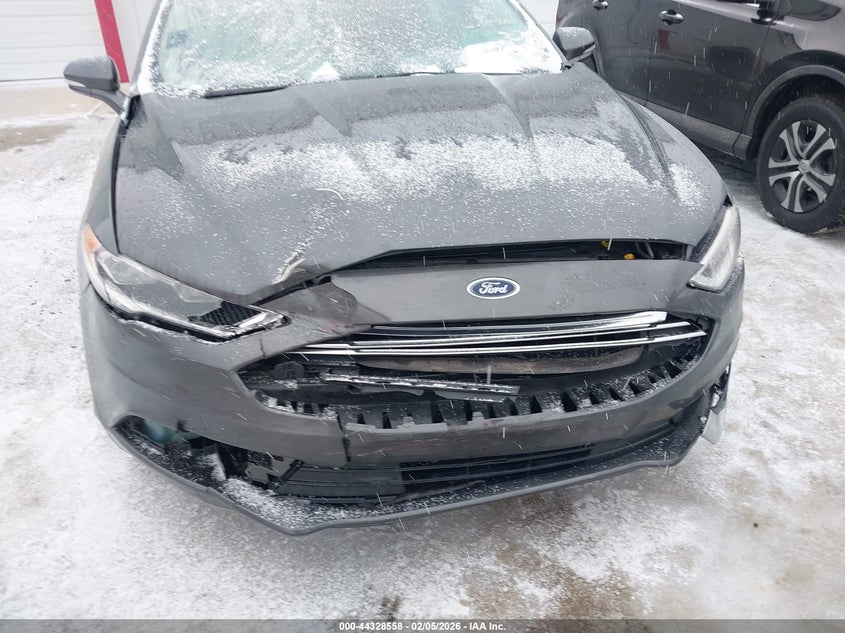 2017 Ford Fusion 2.0 Se grey Lot 111044328558 Vin 3FA6P0H98HR416260