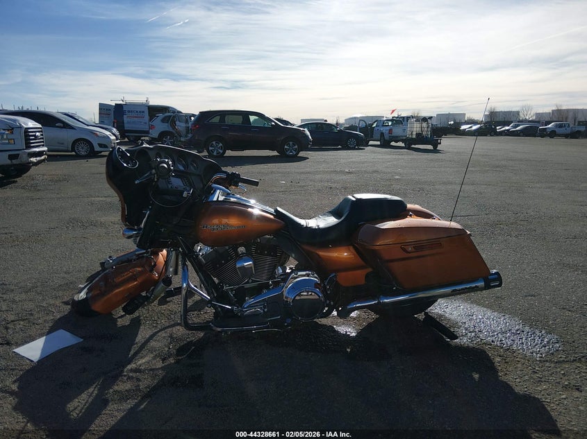 2016 Harley-Davidson Flhx Street Glide VIN: 1HD1KBM16GB689584 Lot: 44328661