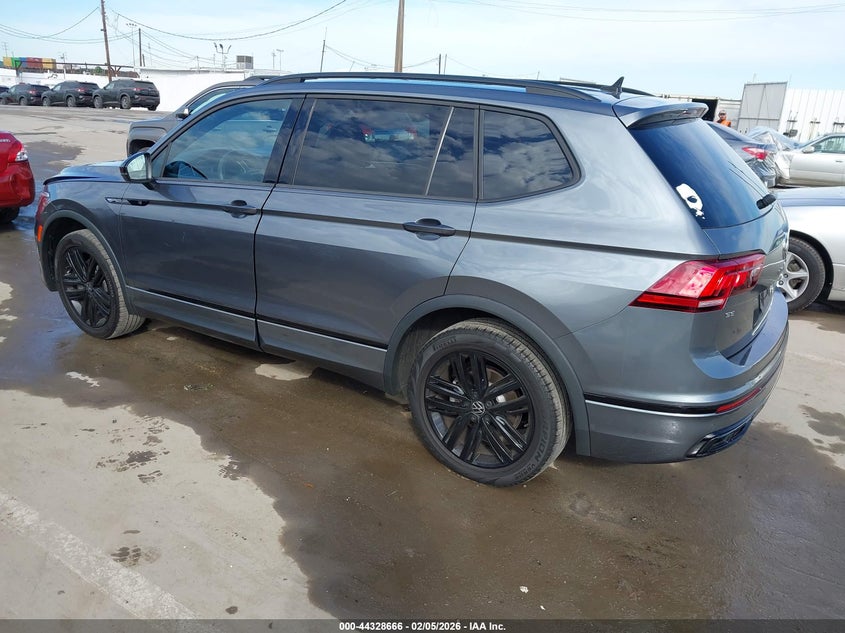 2022 Volkswagen Tiguan 2.0T Se R-Line Black