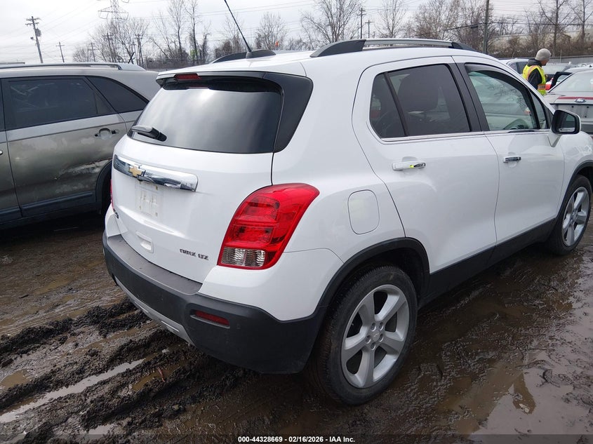 2016 CHEVROLET TRAX auction photo 4