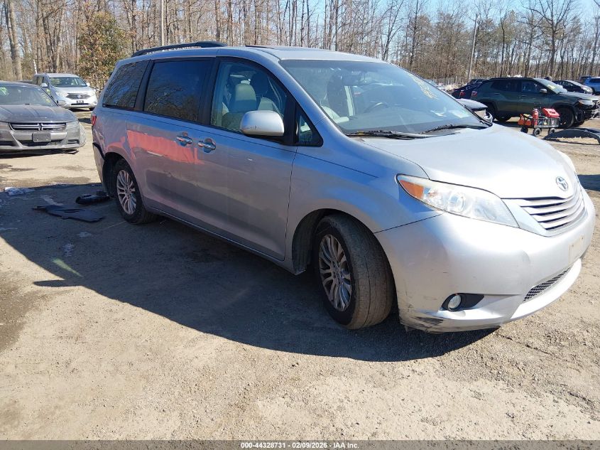 2015 Toyota Sienna Xle 8 Passenger