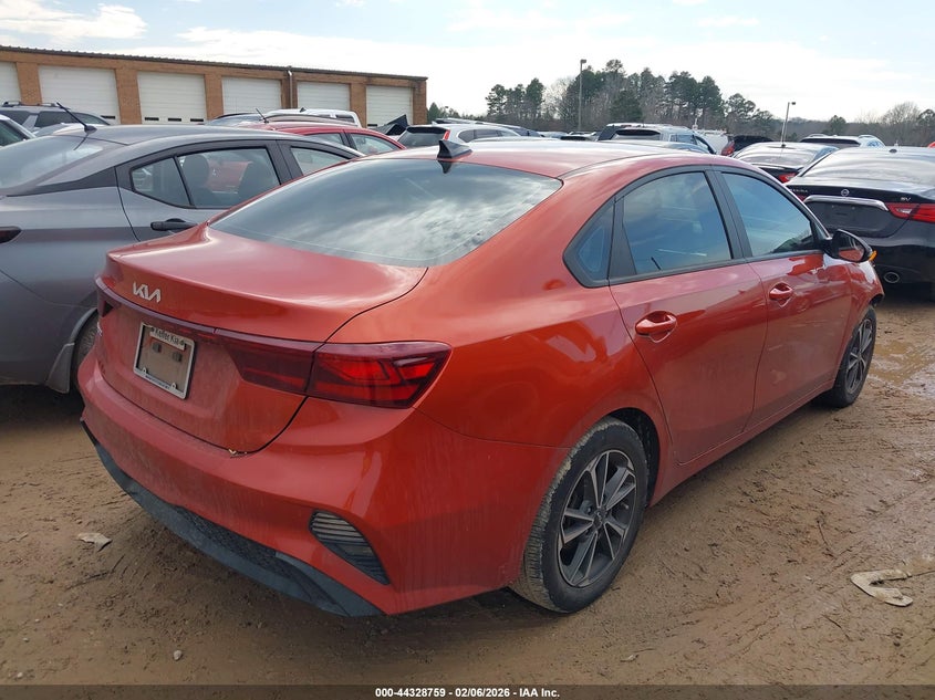 2023 Kia Forte Lxs