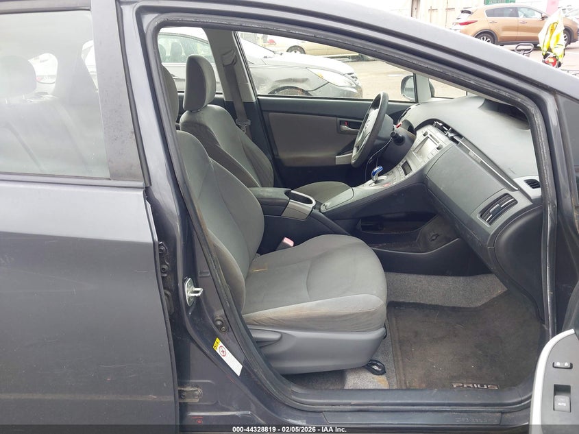 2013 Toyota Prius Five/Four/Three/Three Se/Two