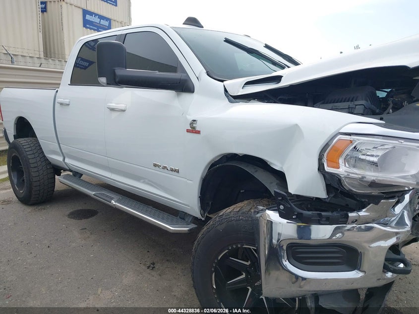 2022 Ram 2500 Big Horn 4X4 6'4 Box VIN: 3C6UR5DL5NG297043 Lot: 44328836