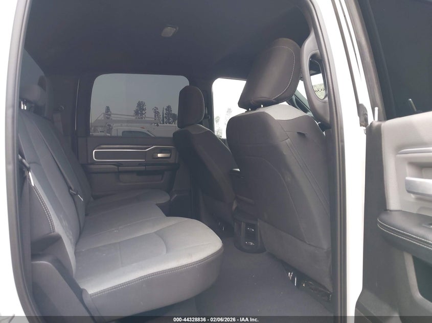 2022 Ram 2500 Big Horn 4X4 6'4 Box VIN: 3C6UR5DL5NG297043 Lot: 44328836