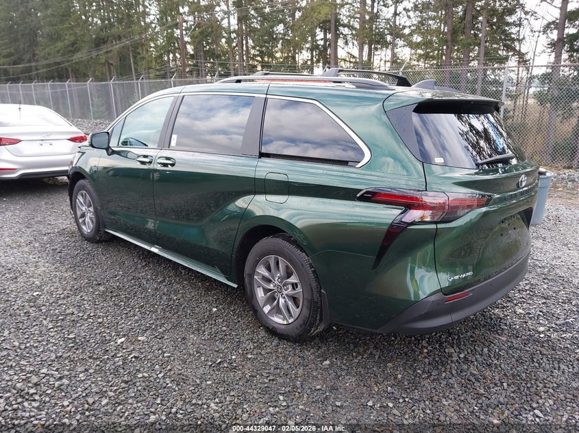2026 Toyota Sienna Xle