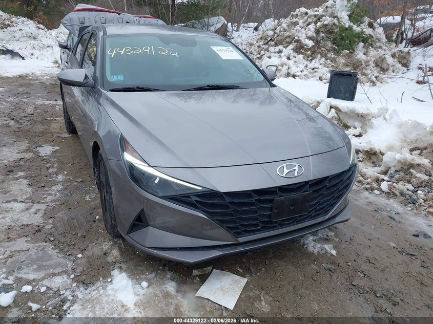 2022 Hyundai Elantra Sel