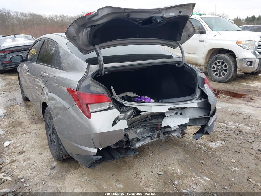 2022 Hyundai Elantra Sel