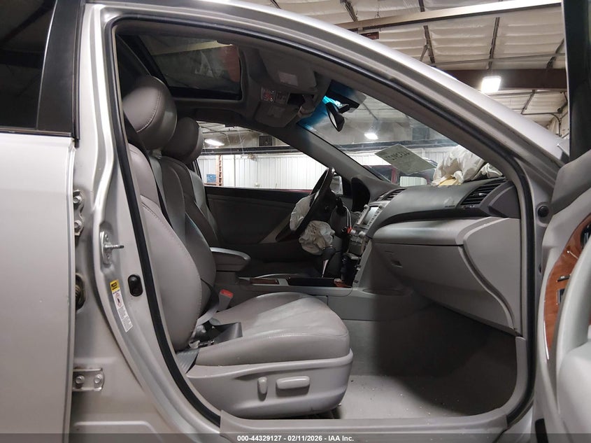 2011 Toyota Camry Xle V6