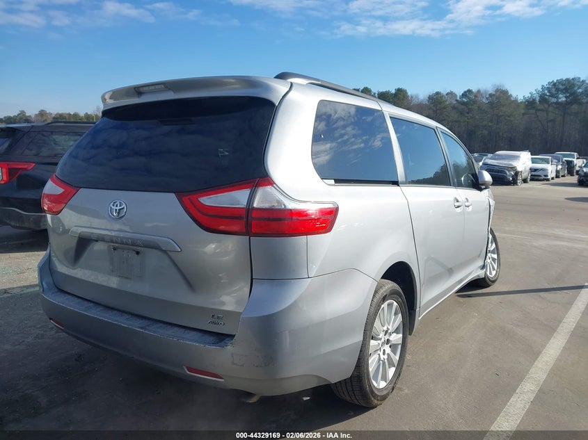 2016 Toyota Sienna Le 7 Passenger