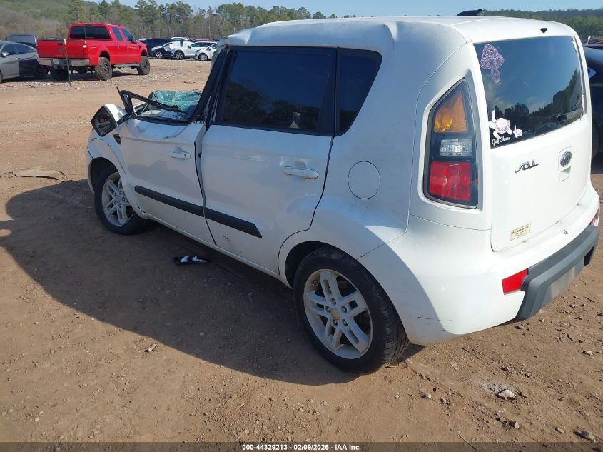 2011 Kia Soul +