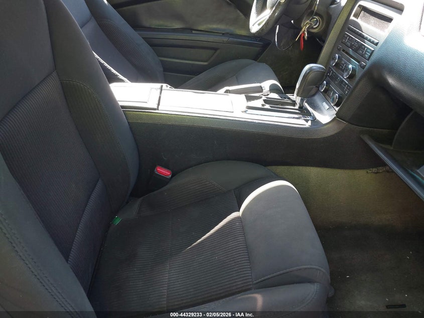 2014 Ford Mustang V6