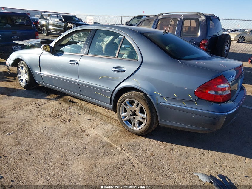 2003 Mercedes-Benz E 320