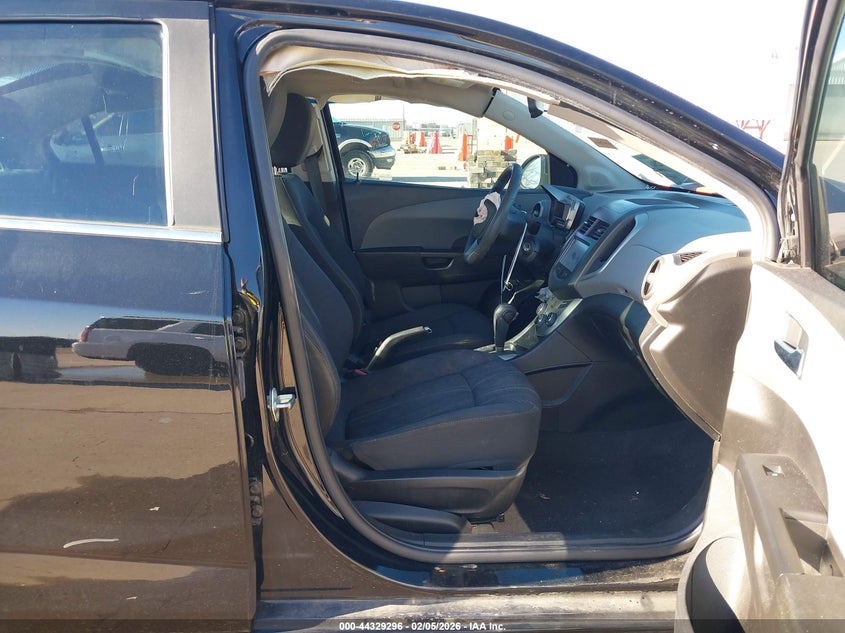 2016 Chevrolet Sonic Lt Auto