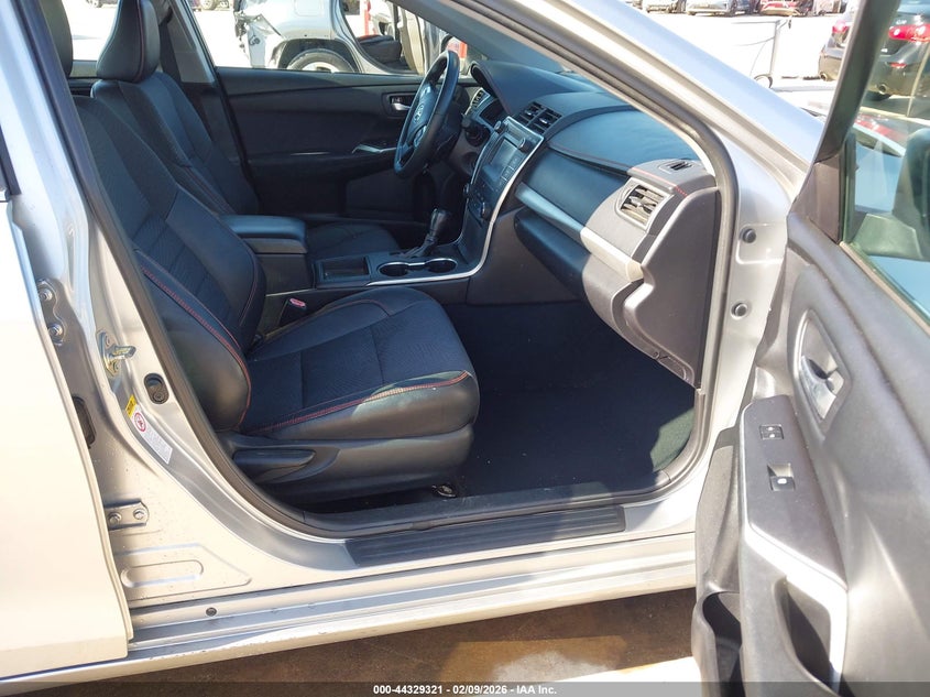 2016 Toyota Camry Se