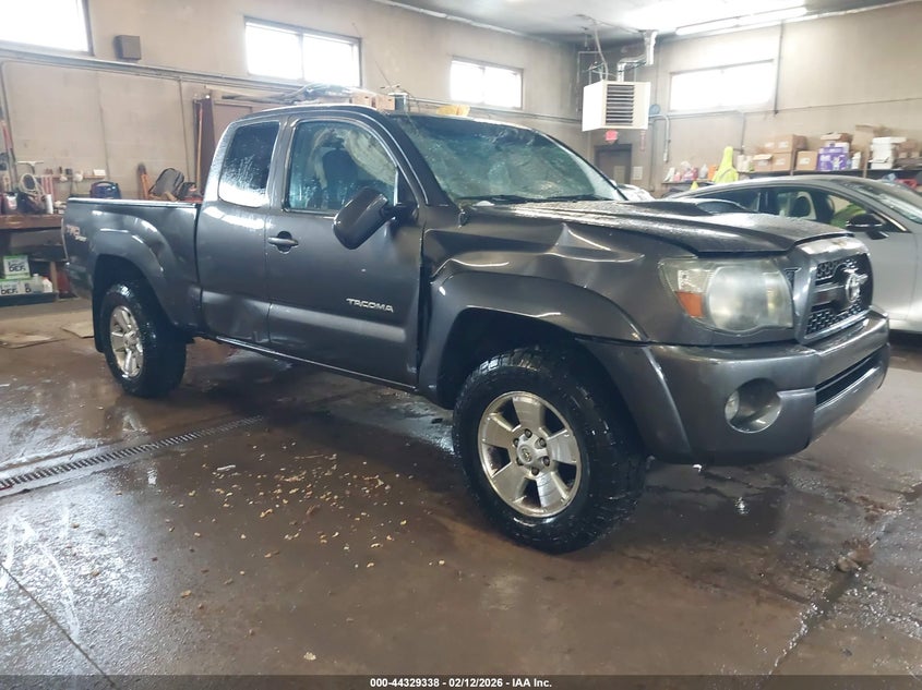 2011 Toyota Tacoma Base V6
