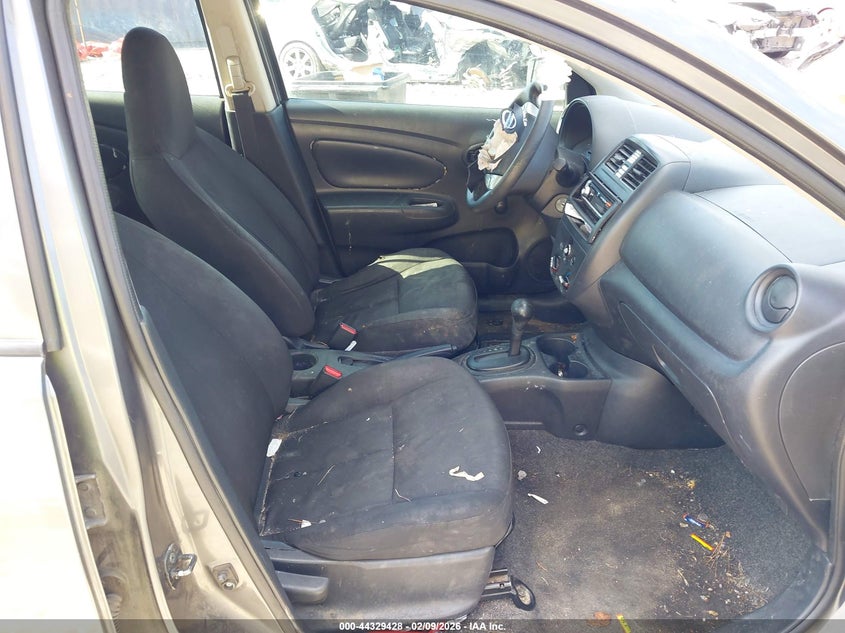 2016 Nissan Versa 1.6 S+