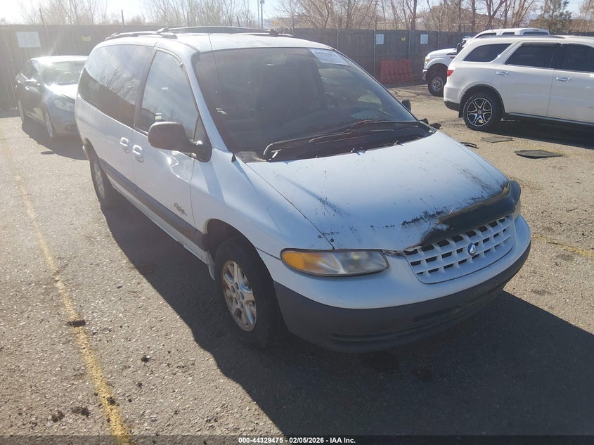 1997 Plymouth Grand Voyager Se
