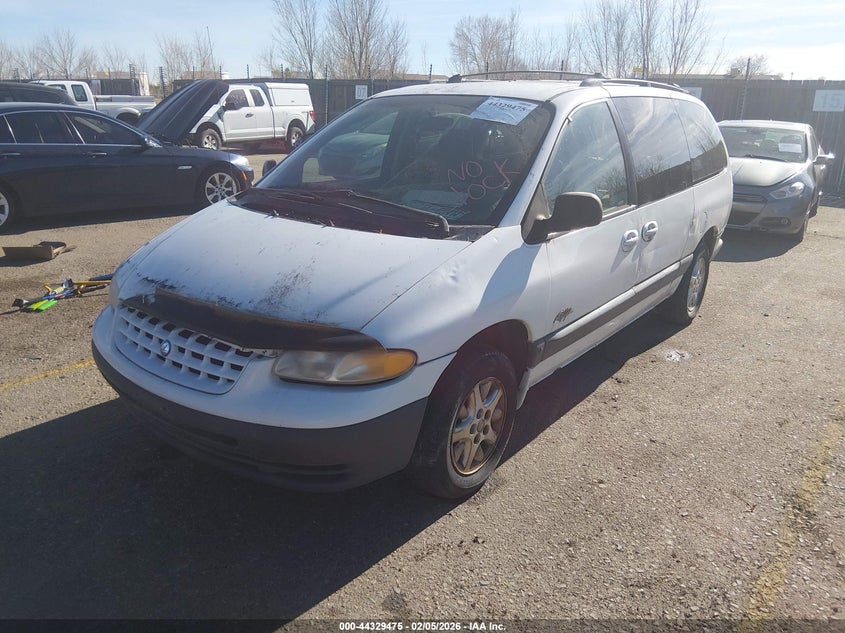 1997 Plymouth Grand Voyager Se