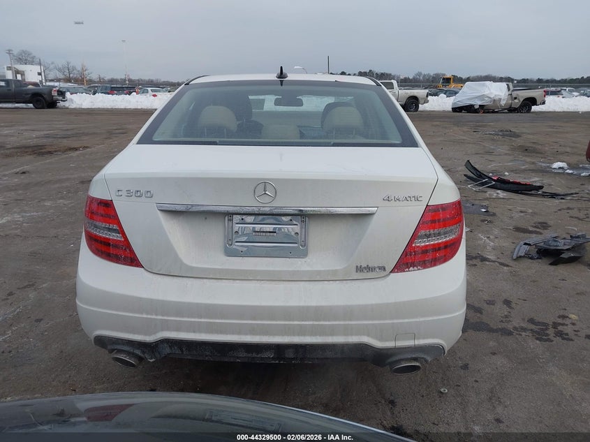 2012 Mercedes-Benz C 300 Luxury 4Matic/Sport 4Matic VIN: WDDGF8BB9CR195693 Lot: 44329500