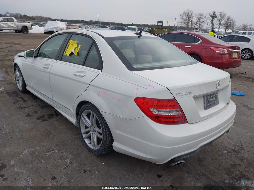 2012 Mercedes-Benz C 300 Luxury 4Matic/Sport 4Matic
