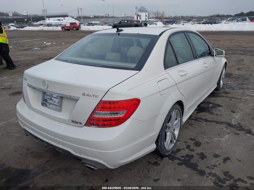 2012 Mercedes-Benz C 300 Luxury 4Matic/Sport 4Matic
