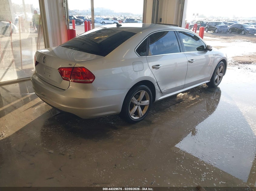 2012 Volkswagen Passat 2.5L Se