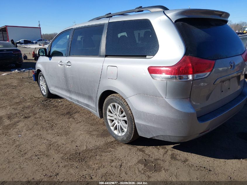 2012 Toyota Sienna Xle V6 8 Passenger