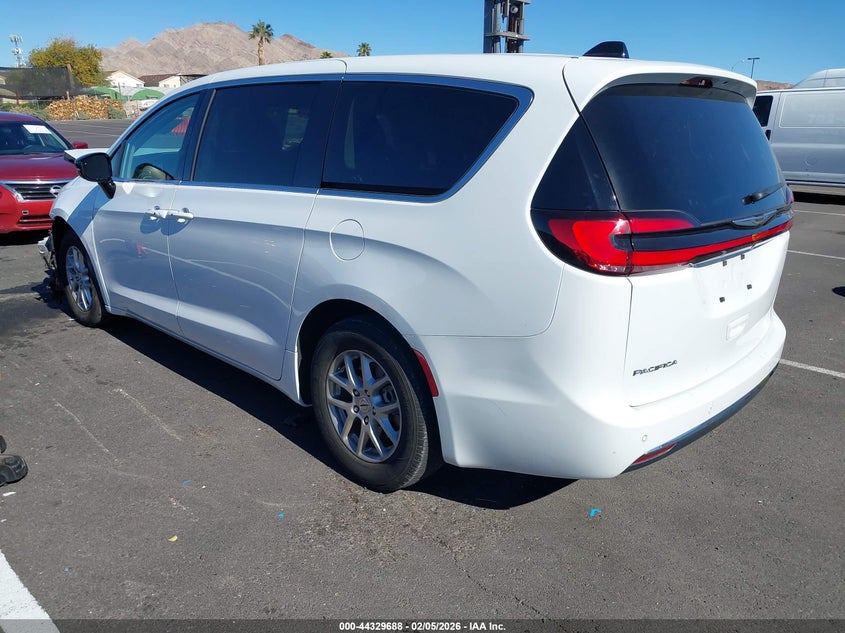 Vin: 2c4rc1bg7rr110173, lot: 44826117, chrysler pacifica touring l 20243