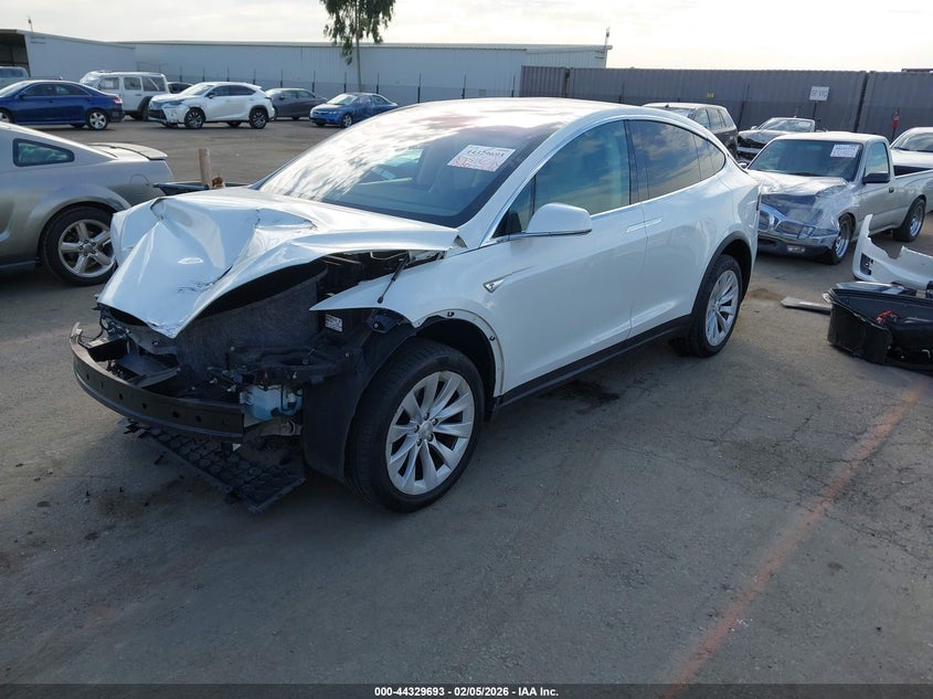 Vin: 5yjxcae24gf001864, lot: 44826122, tesla model x 60d/70d/75d/90d 20162