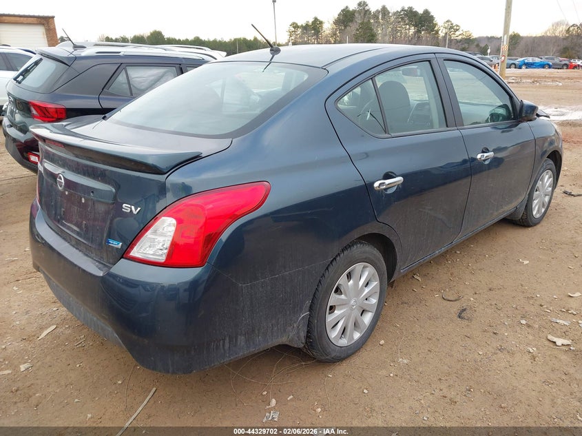 2015 Nissan Versa 1.6 Sv