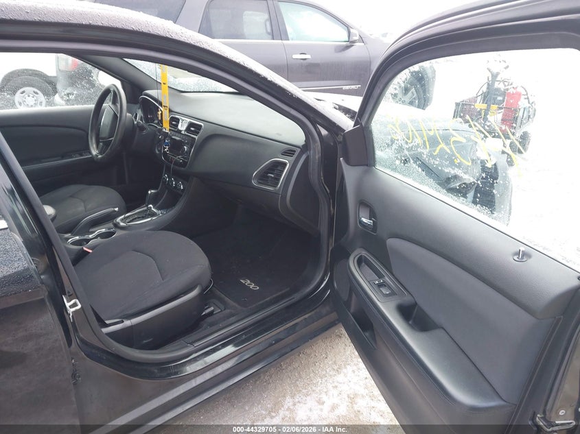 2012 Chrysler 200 Lx