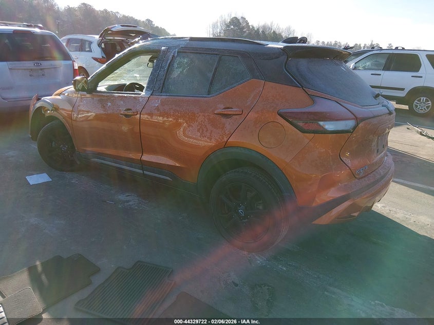 2022 Nissan Kicks Sr Xtronic Cvt