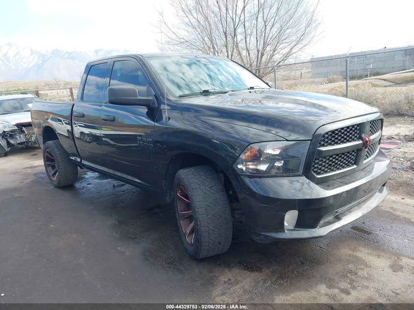2017 Ram 1500 Express 4X4 6'4 Box