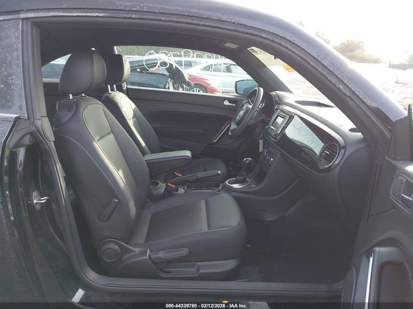 2016 Volkswagen Beetle 1.8T Wolfsburg Edition