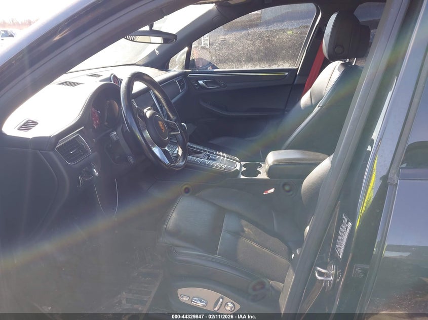 2018 Porsche Macan Gts