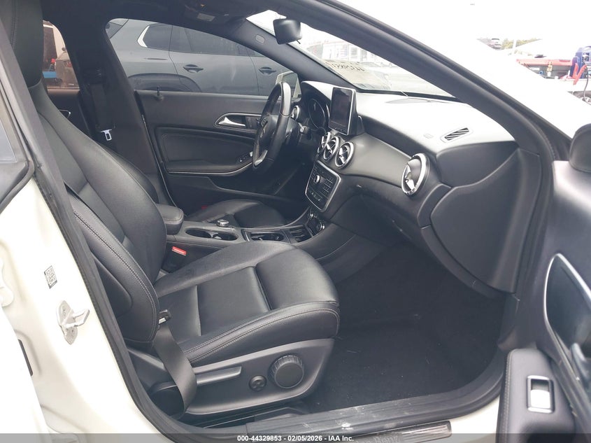 2016 Mercedes-Benz Cla 250