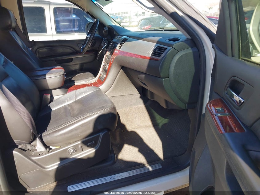 2010 Cadillac Escalade Premium