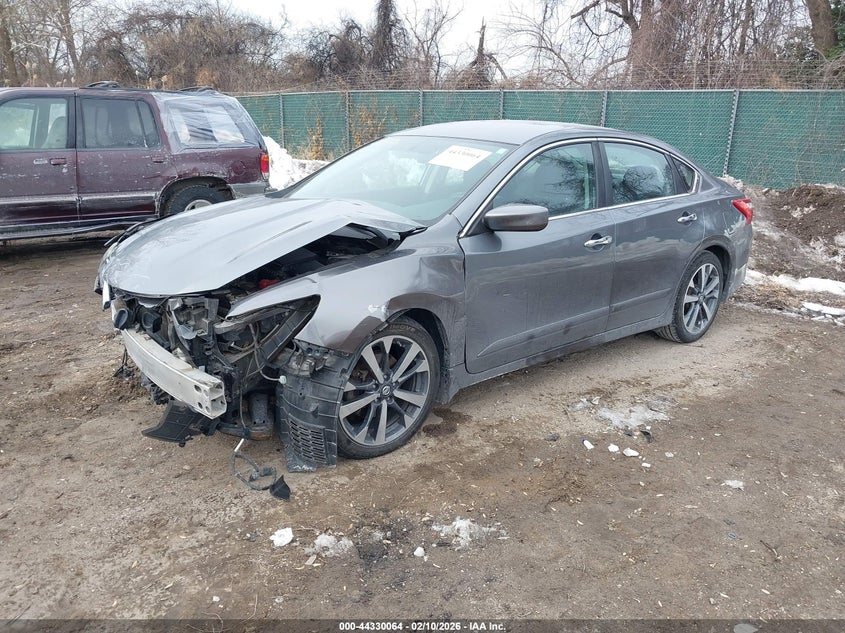 2016 Nissan Altima 2.5 Sr